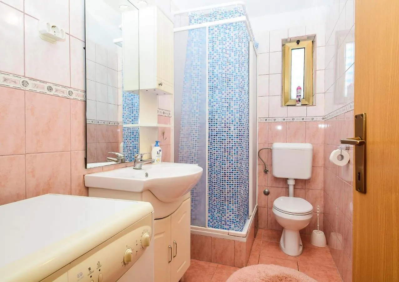 *** Gostinjska kuća Apartments Duje Zadar Croatia